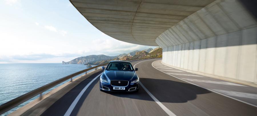  Jaguar XJ50 LWB 2018 года  (WW) (фото 11 из 27)